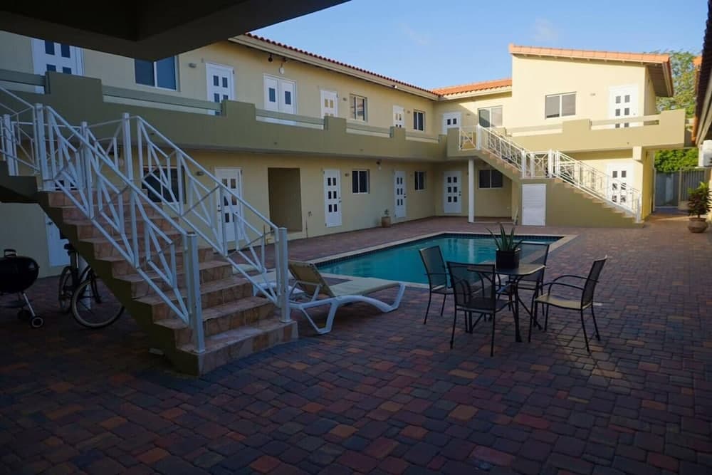 Hacienda Apartments near the beach, Oranjestad, photo 3