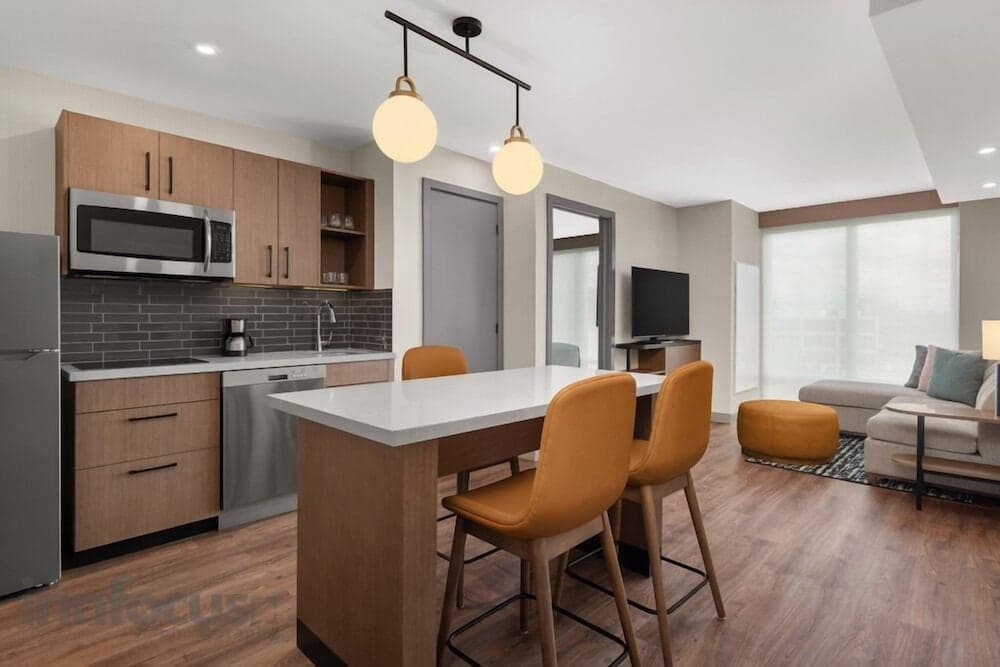 Hyatt House Mississauga / Airport Corporate Centre, Mississauga, photo 2
