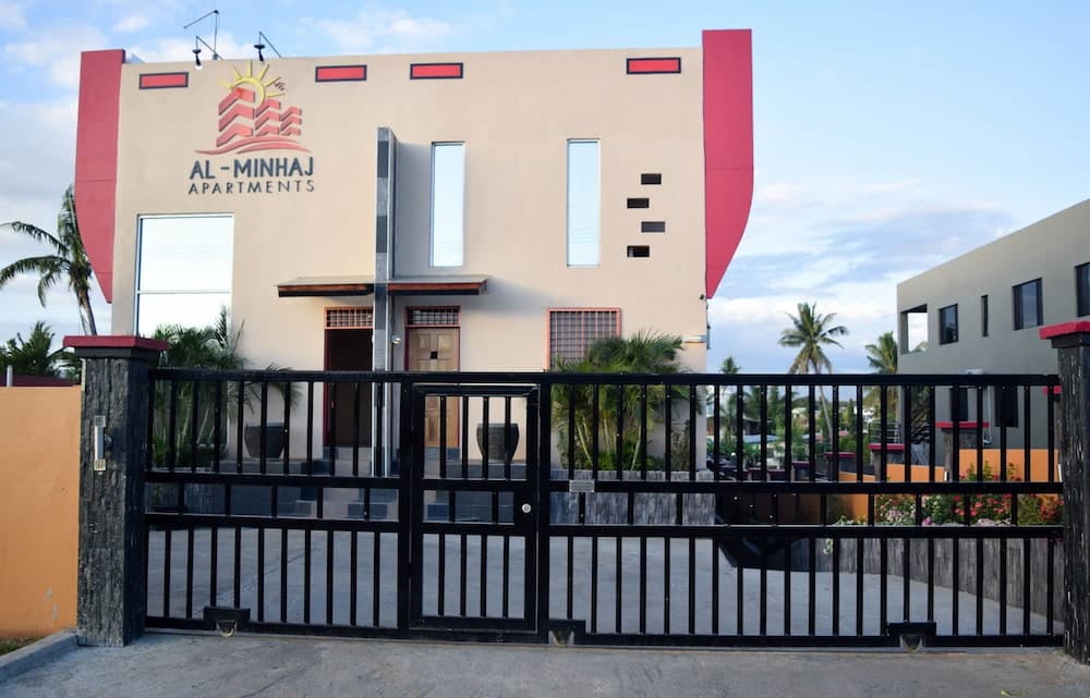 Al-Minhaj Service Apartments, Nadi