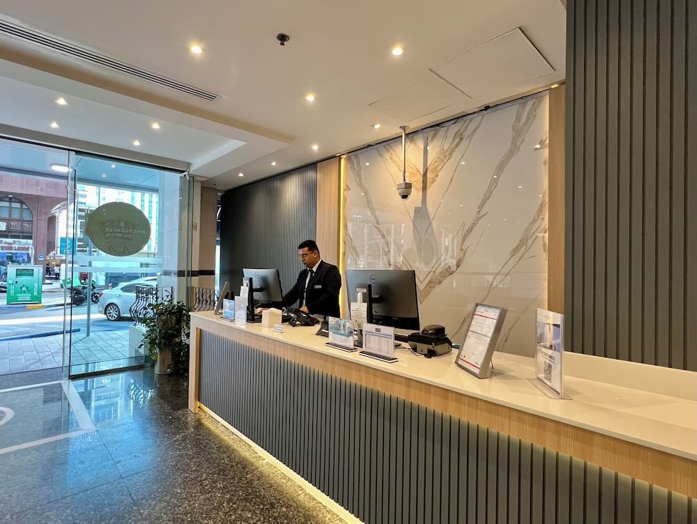 Uptown Hotel Apartments Abu Dhabi by Gewan, Abu Dhabi, photo 2