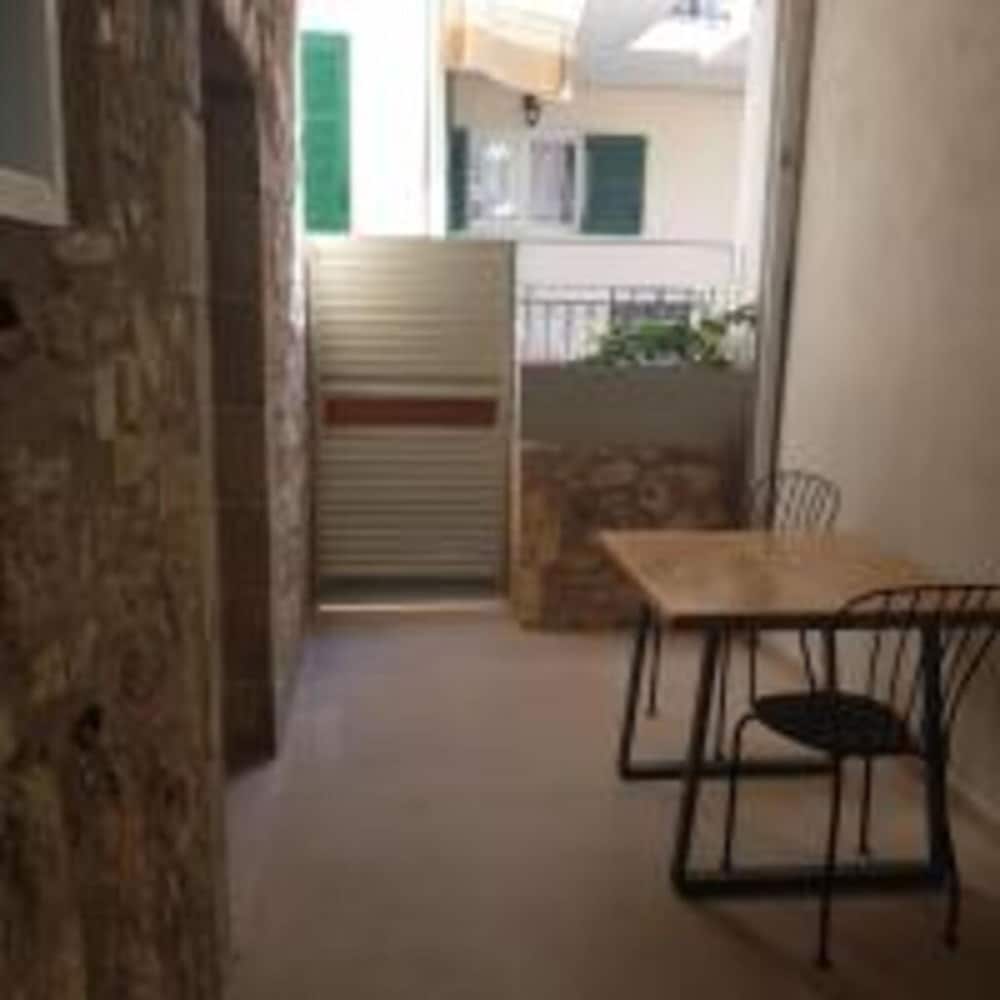 Stone Suites at Lefkada's Old Port, Lefkada