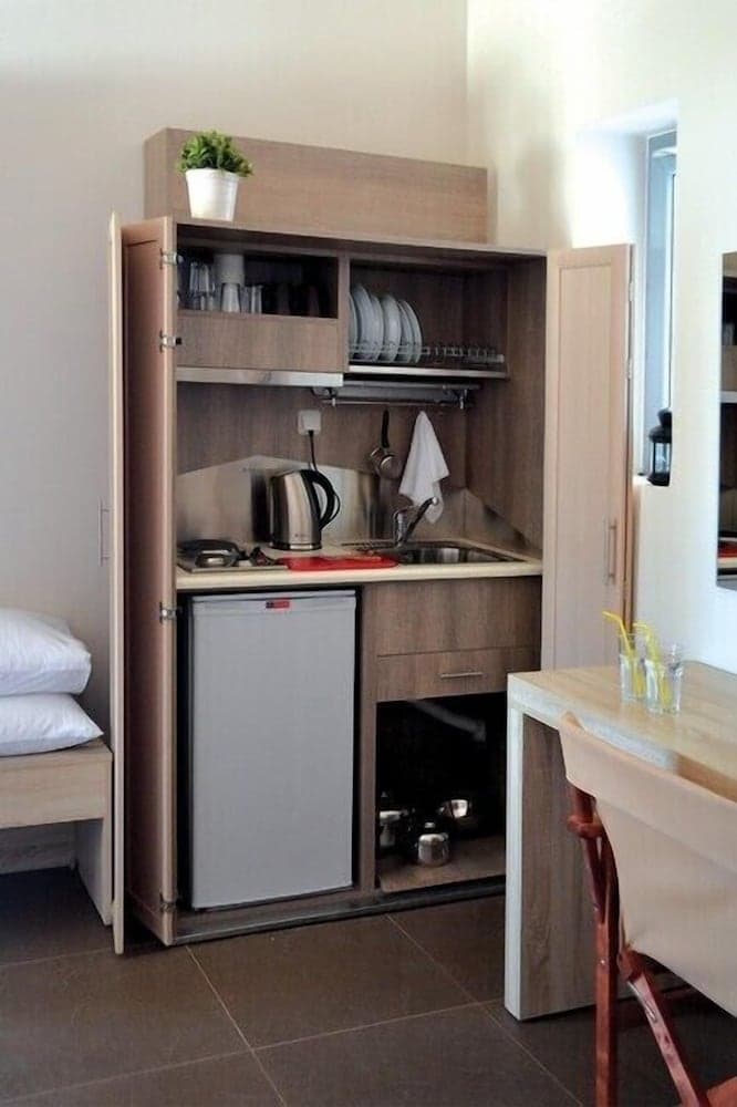 Xanthippi Hotel Apartments, Aegina, photo 5
