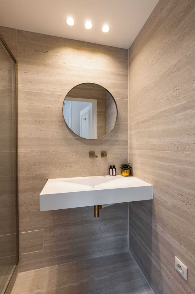 Bathroom at Résidence Paris MOZART