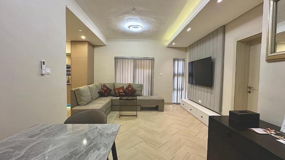 DOMO by Design Union, Lekki