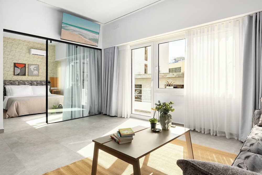 Soultani Aparthotel by HarmonyHomesAway, Athens