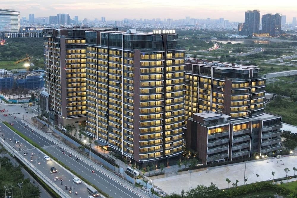 Building at Odela The River Metropole Apt Hotel