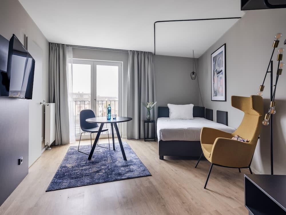 Numa Frankfurt Bloc, Frankfurt