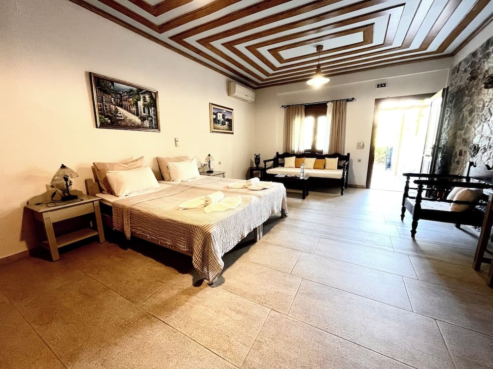 Pantheon Apartments & Studios, Samos, photo 4