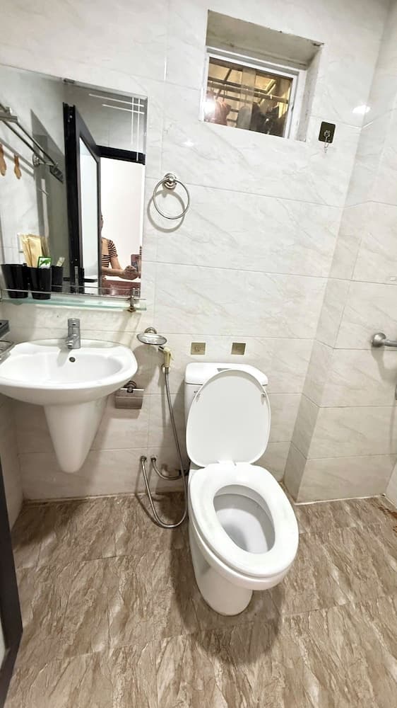 Era Apartment Kham Thien, Hanoi, photo 4