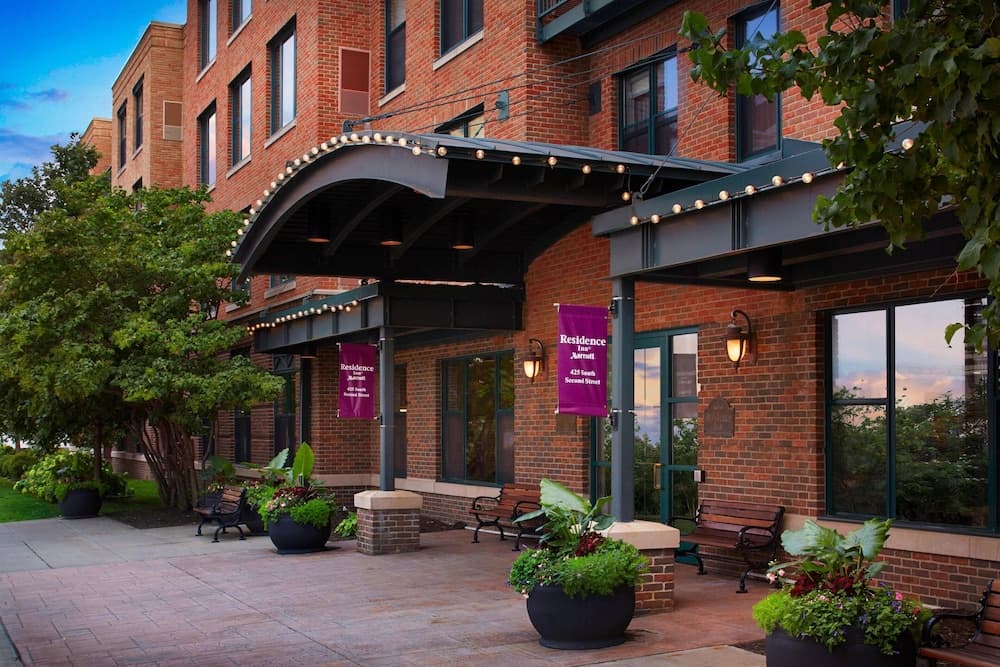 Residence Inn Minneapolis Downtown at The Depot by Marriott, Minneapolis