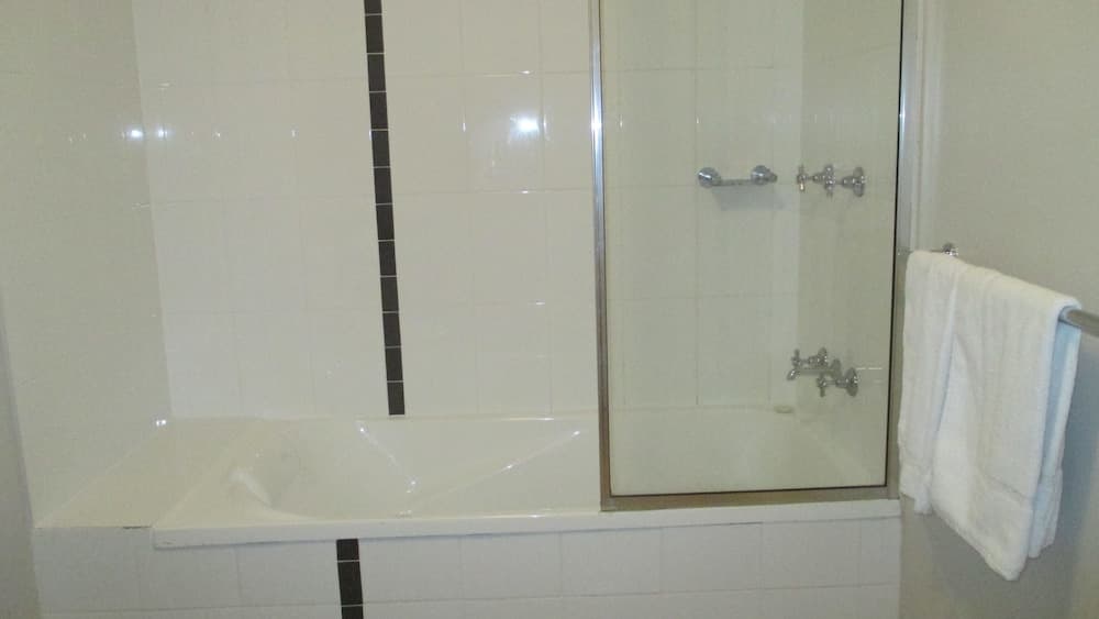 Edge Apartments Cairns, Cairns North, photo 6