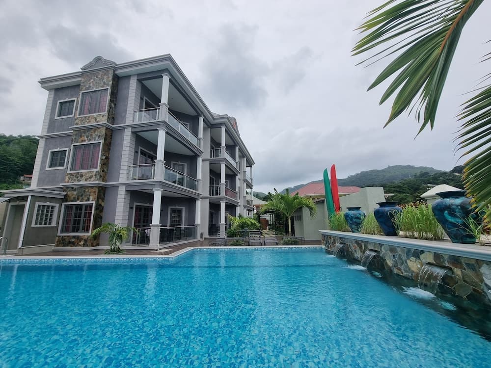 Phoenix Luxury Self Catering Apartments, Mahé Island