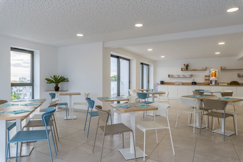 Lagrange Apart'HOTEL Les Jardins d'Olympie, Antibes, photo 3