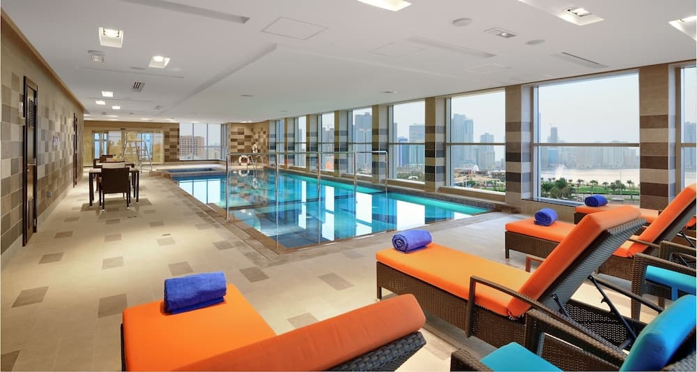 Al Majaz Premiere Hotel Apartment, Sharjah, photo 2