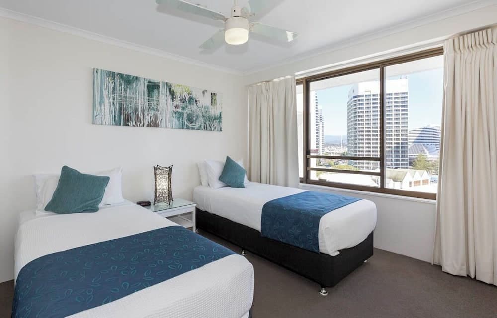 South Pacific Plaza, Broadbeach, photo 3