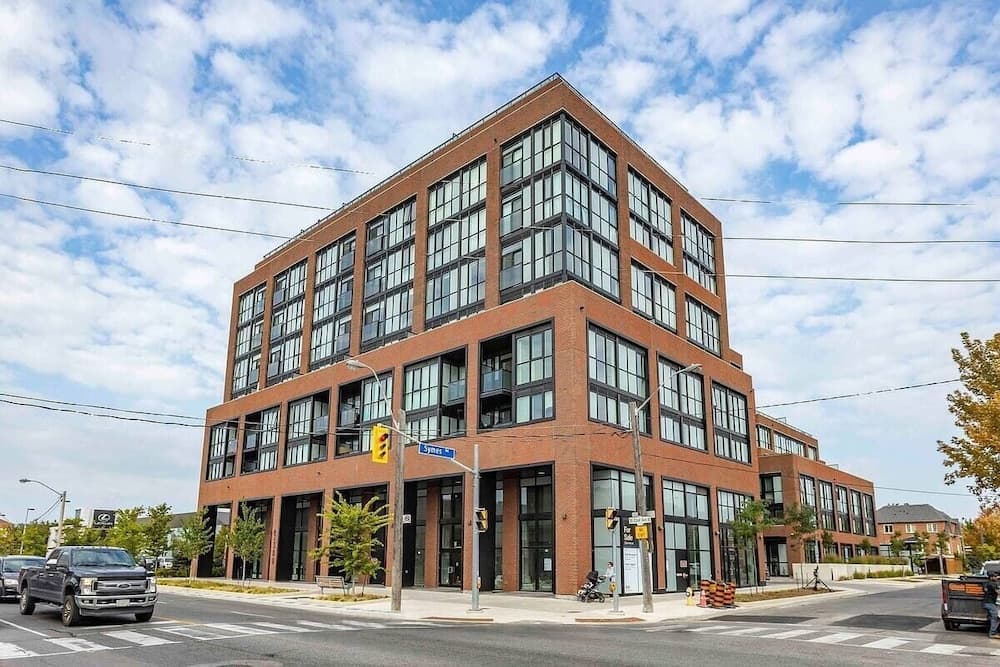 Contemporary Stays in the Heart of the Stockyards, Toronto