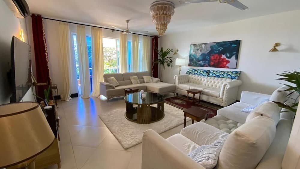 Lux Suites Hayana Palm Apartments, Mombasa, photo 4