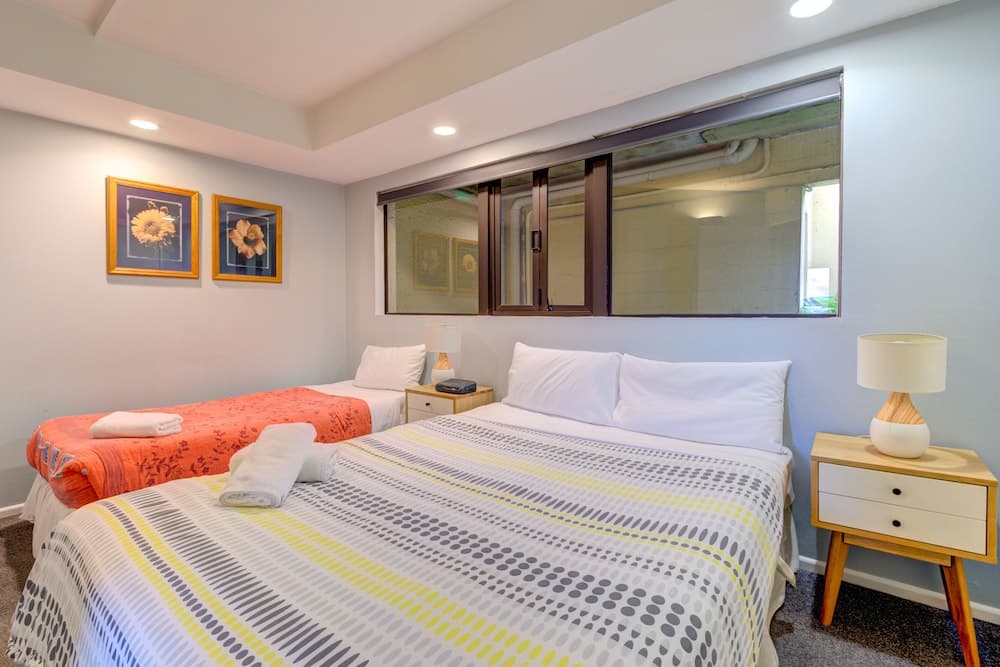 Lakefront Apartments, Queenstown, photo 2