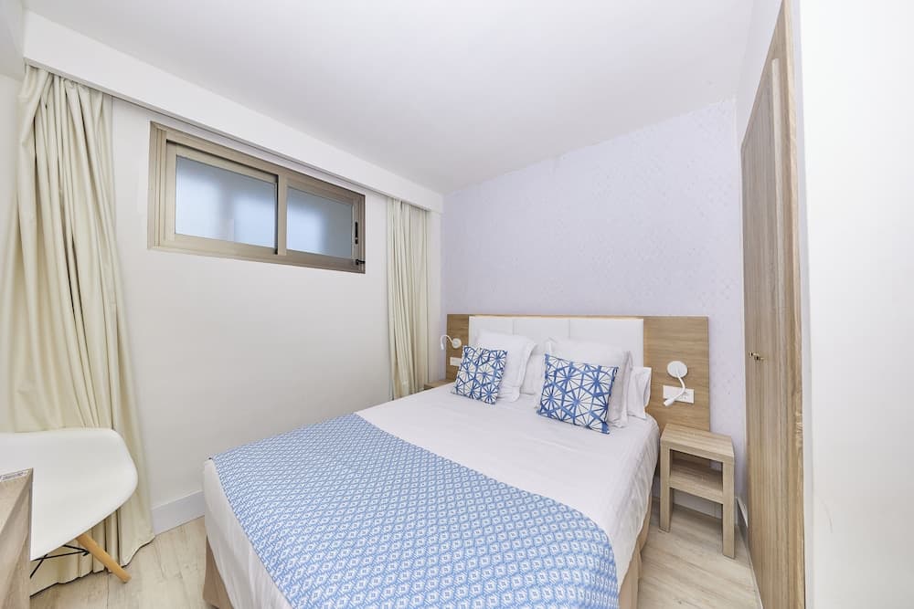 Leonardo Royal Suites Ibiza Santa Eulalia, Santa Eulalia del Rio, photo 5