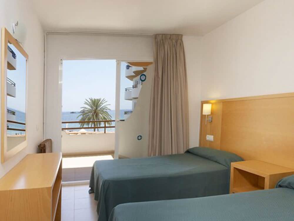 Apartamentos Mar y Playa, Ibiza Town, photo 4