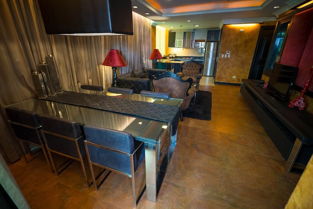 Fields Plaza Hotel, Angeles City, photo 6