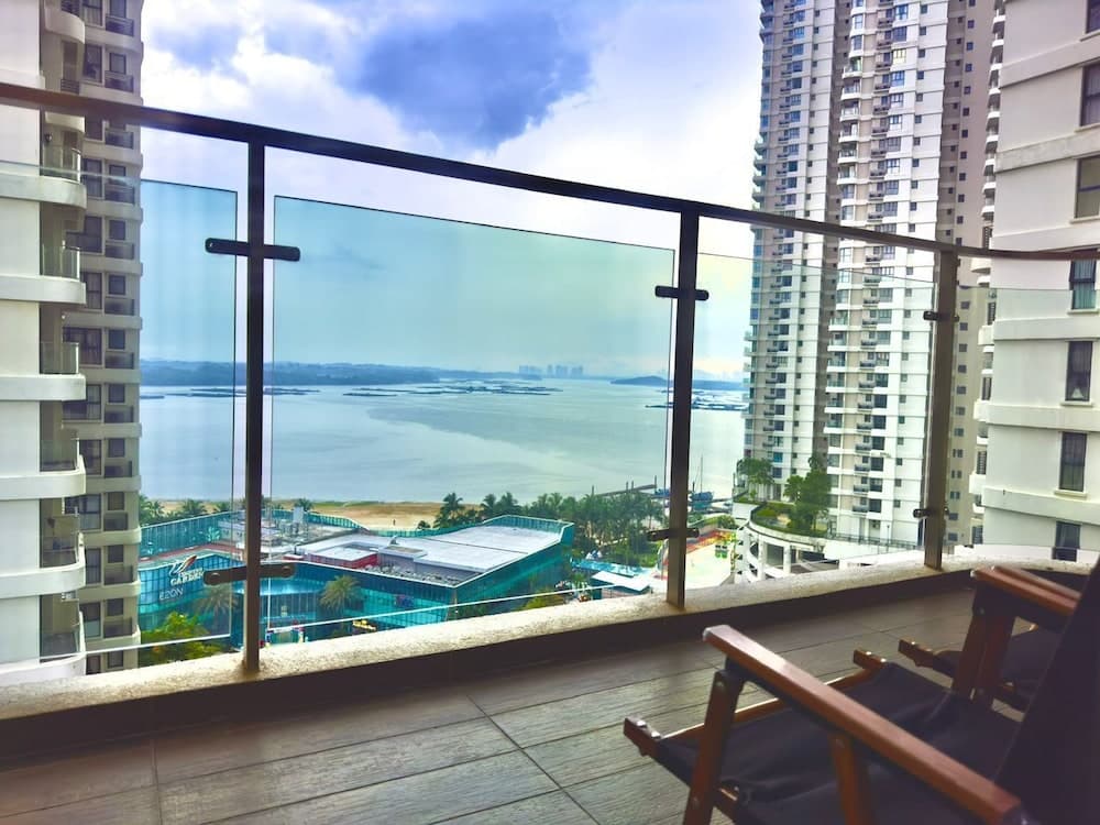 JB City DangaBay Shopping Mall Apartment, Johor Bahru, photo 3