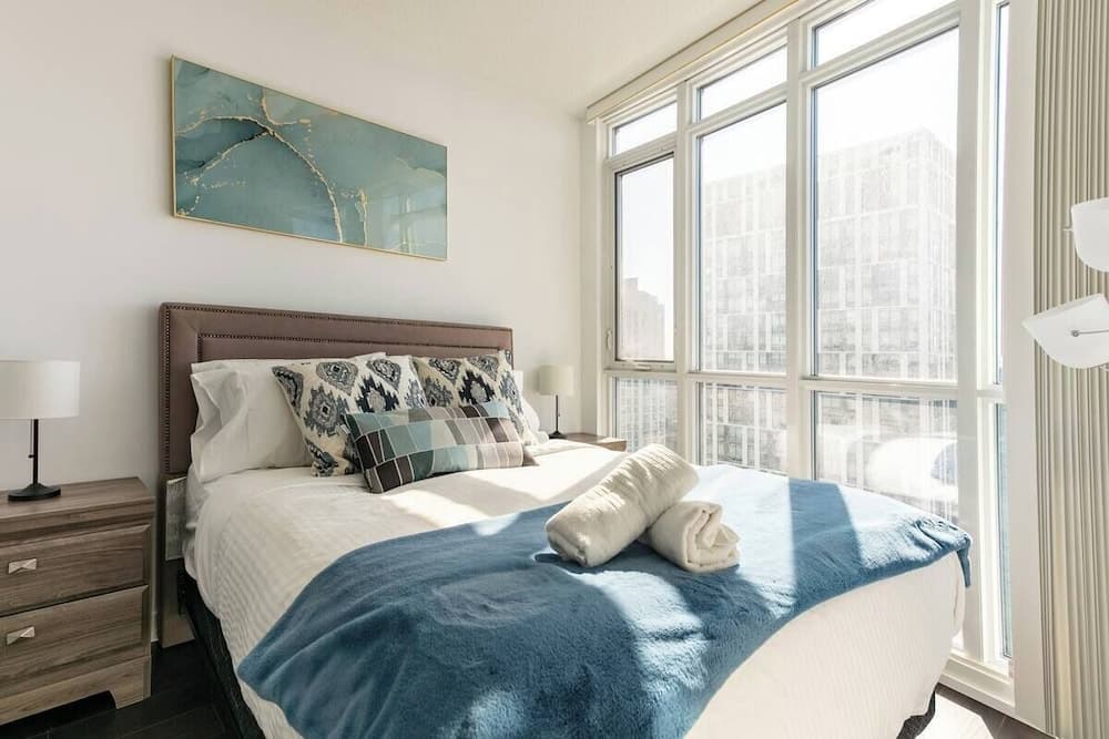 Downtown Toronto Luxury Suites, Toronto, photo 3