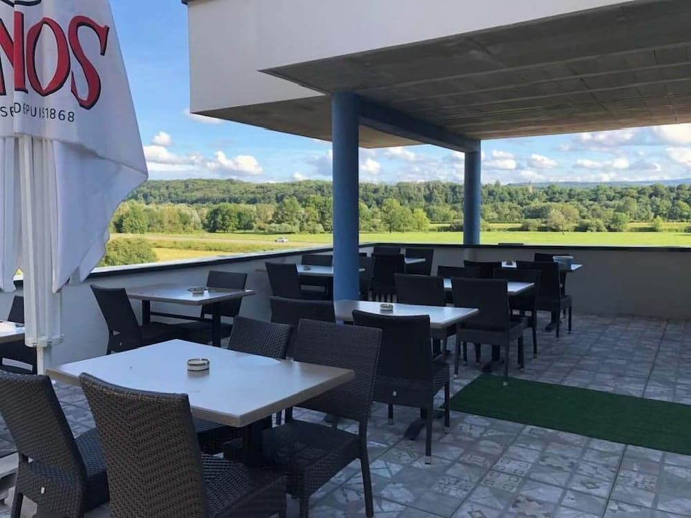 Hôtel Restaurant - Belle'man, Longevelle-sur-Doubs, photo 3