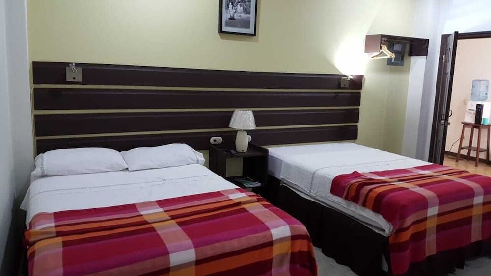 Gladys Room, La Ceiba, photo 3