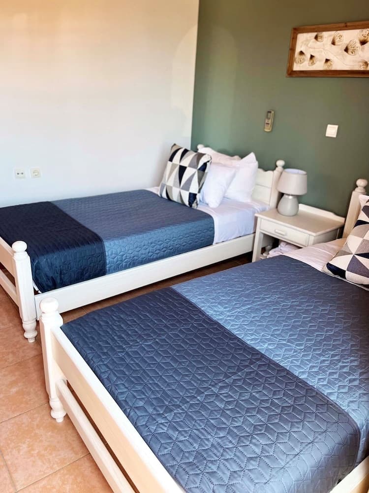 Skandalis Apartments With Pool, Chania, photo 3