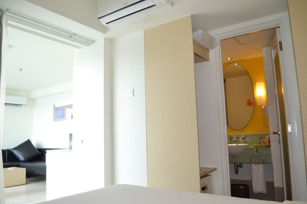 HARRIS Hotel & Residence Sunset Road Bali, Kuta, photo 2