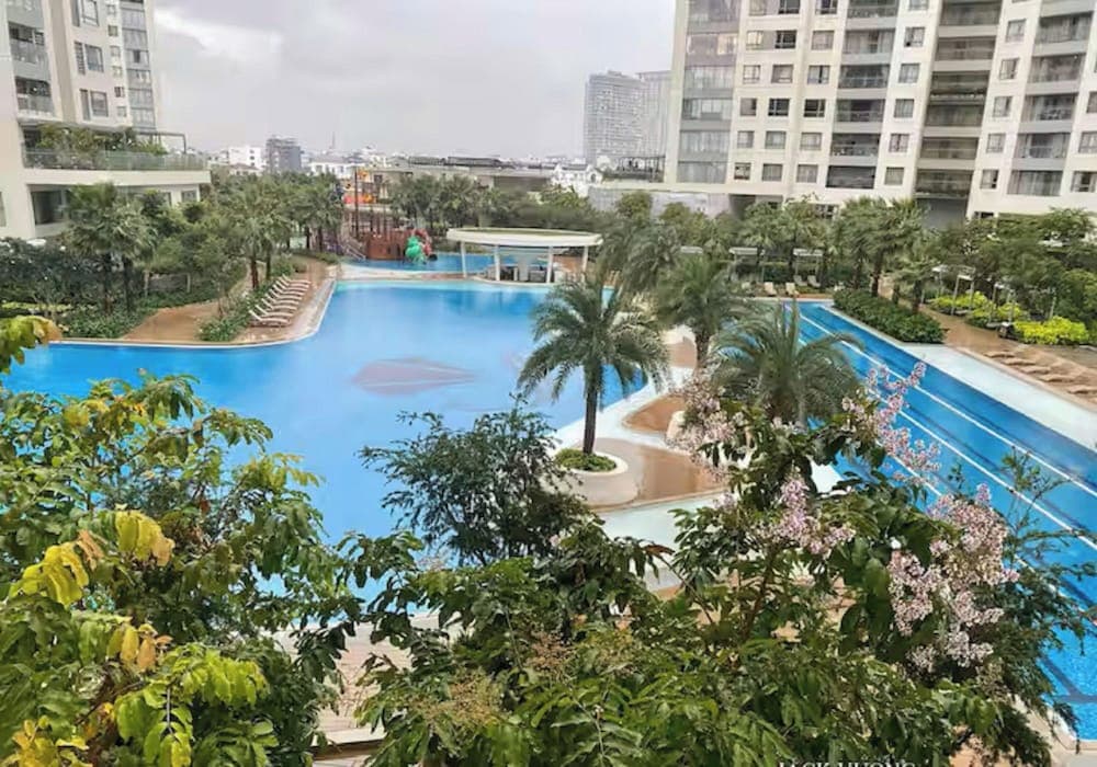 Bluesky Diamond Island Luxury Vacation, Binh Trung
