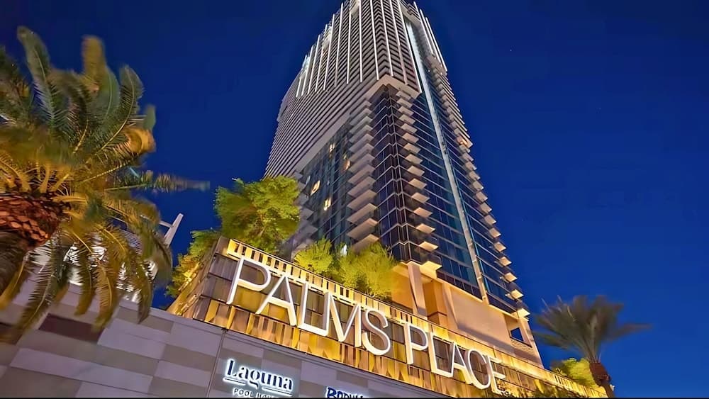 One Bedroom | 1.5 Baths & Living Room | Jet Tub – Palms Place StripSuite, Las Vegas