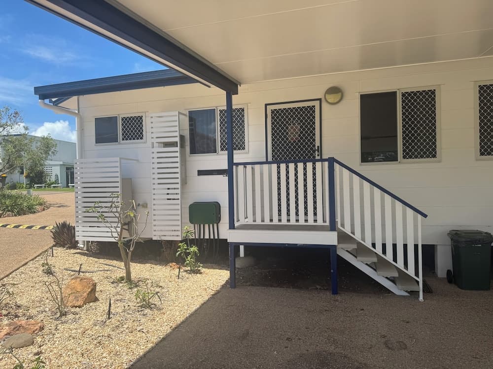 QCWA Kissing Point Units, North Ward, photo 3