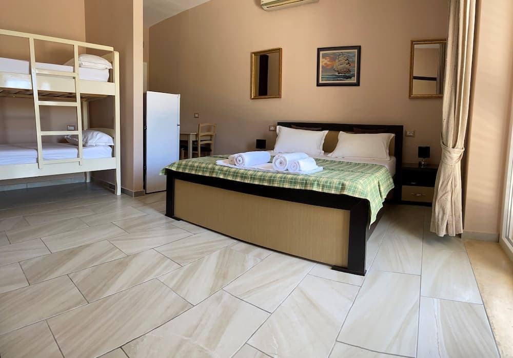 Aparthotel Paja, Ksamil, photo 4