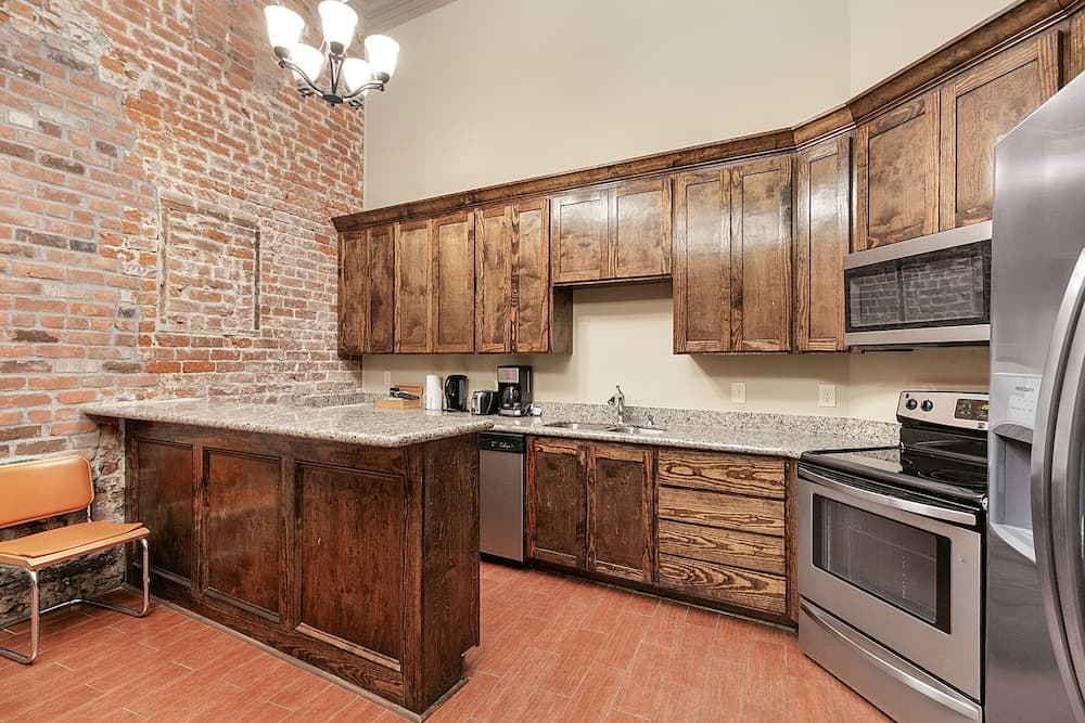Chuck's place, New Orleans, photo 2