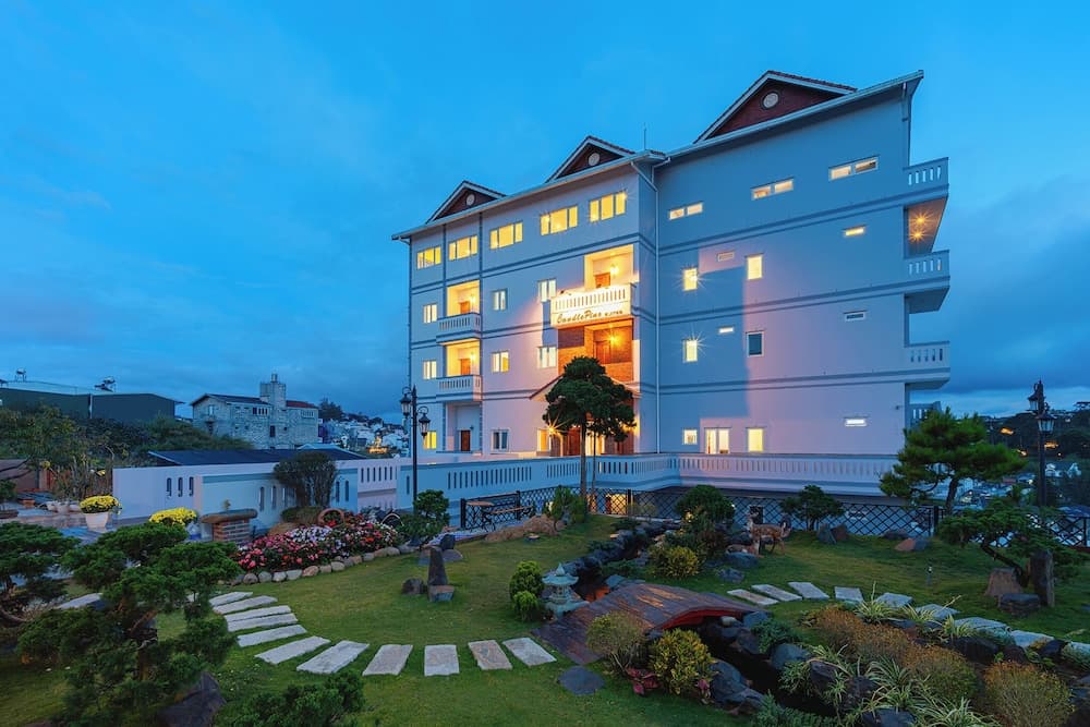 CandlePine Suites, Da Lat, photo 4