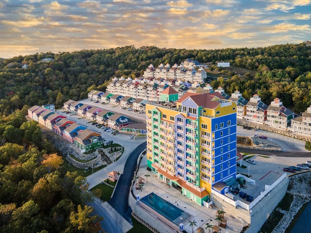 Bransons Nantucket, Branson