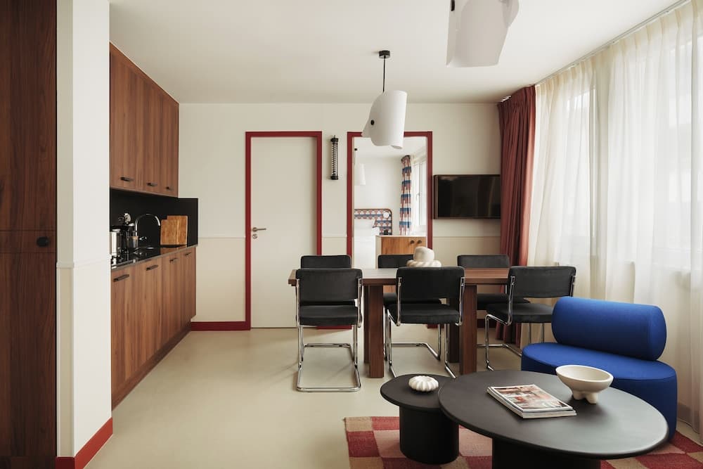 Edgar Suites Montrouge, Montrouge