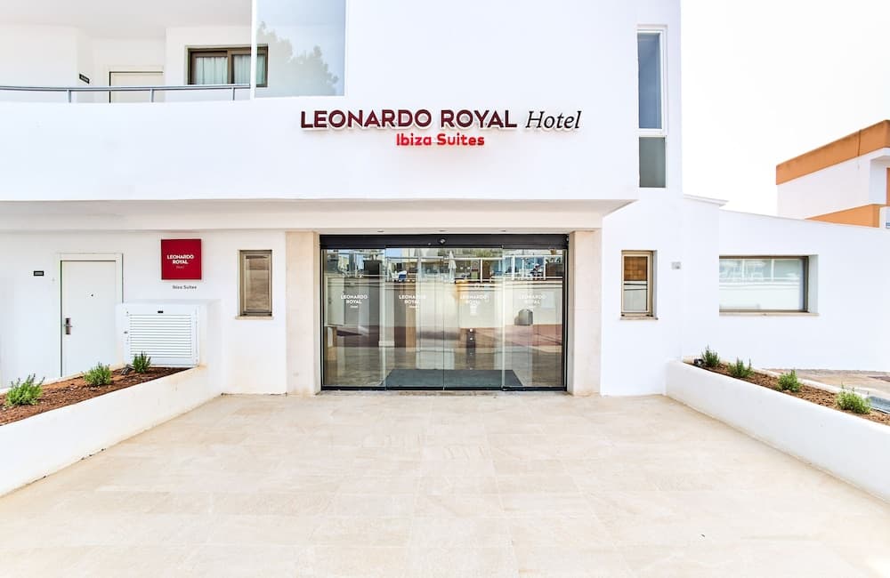 Leonardo Royal Suites Ibiza Santa Eulalia, Santa Eulalia del Rio, photo 2