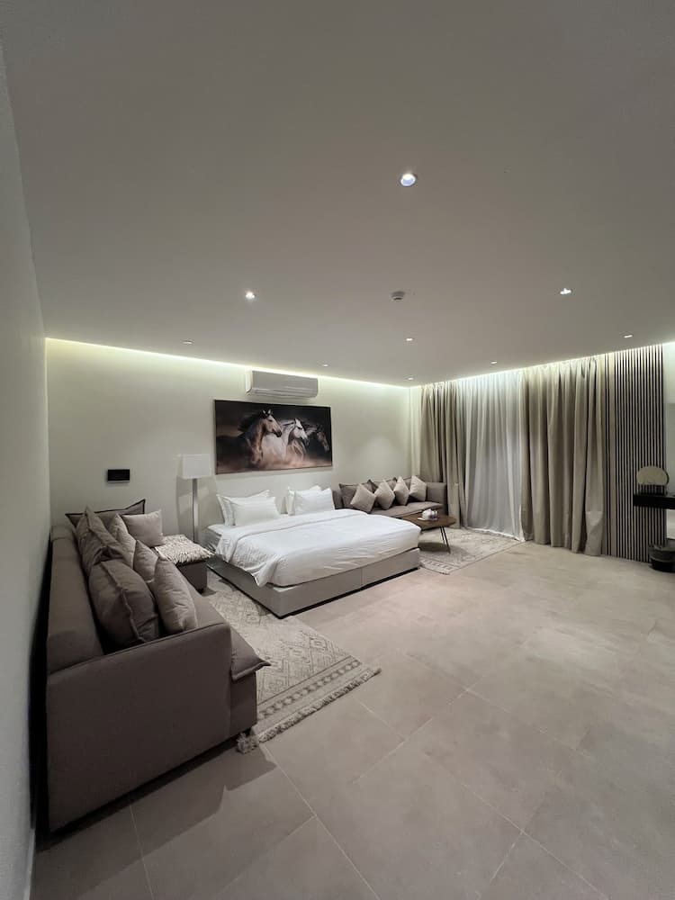Riyadh Luxury, Riyadh