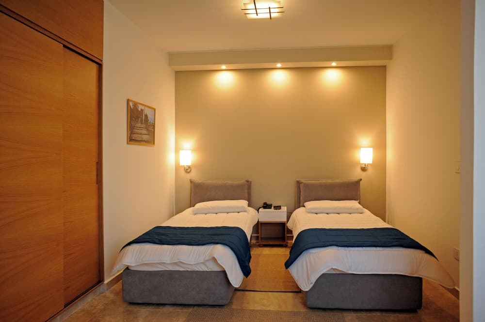 GREY APARTMENT, Jounieh, photo 2