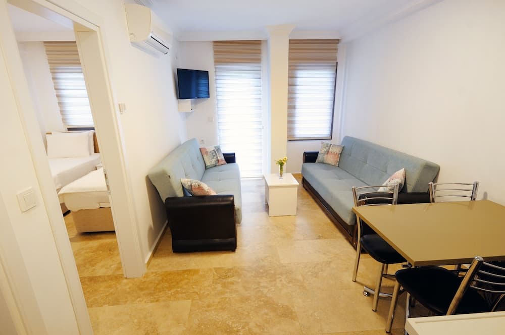 Taskiran Kaptan Apart, Datça