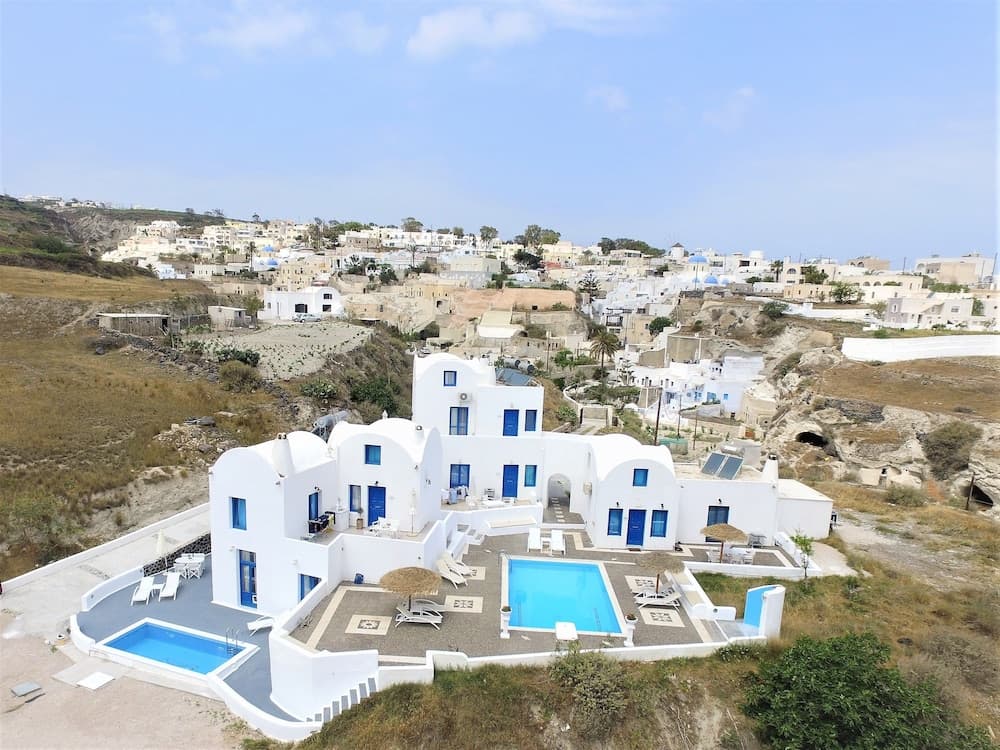 Santorini Traditional Suites, Santorini
