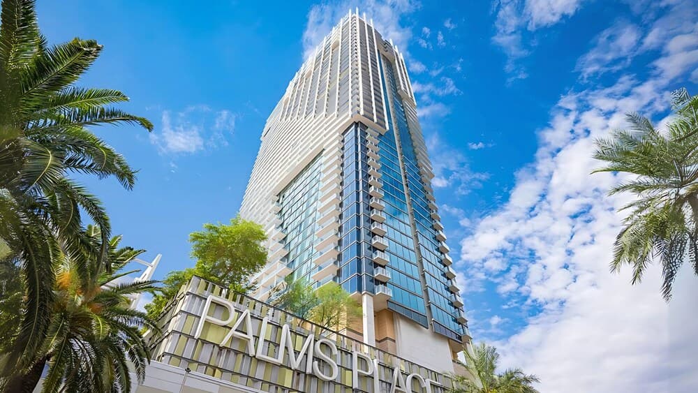 One Bedroom | 1.5 Baths & Living Room | Jet Tub – Palms Place StripSuite, Las Vegas, photo 2