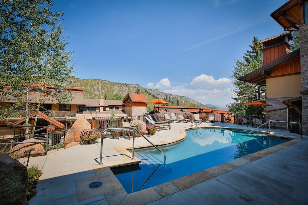 The Crestwood Condominiums, Snowmass Village