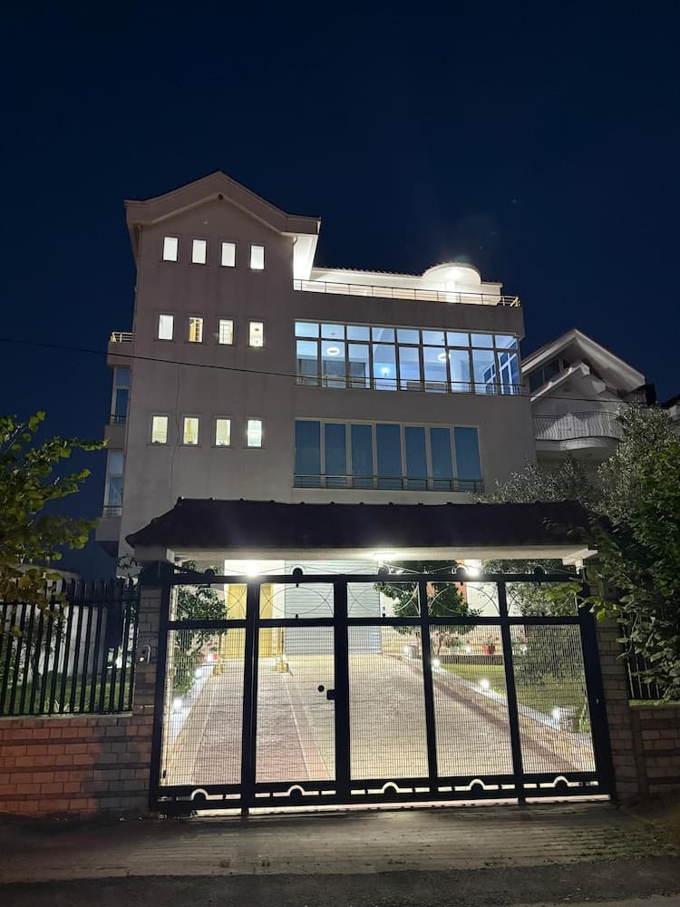 Murati Lake View Hotel, Farkë, photo 6