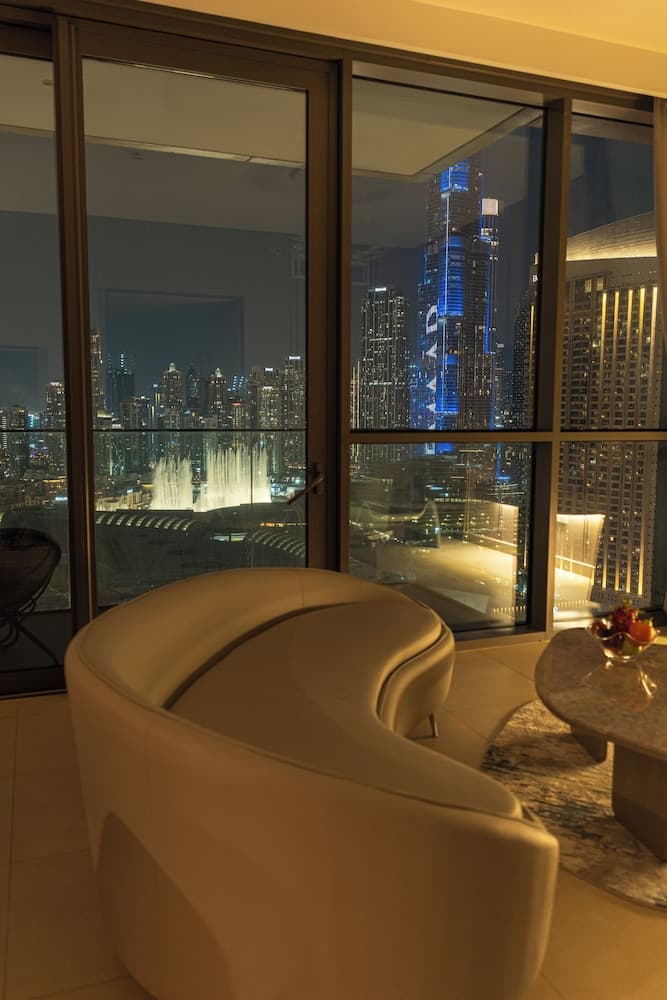 Revan Luay Downtown Dubai, Dubai