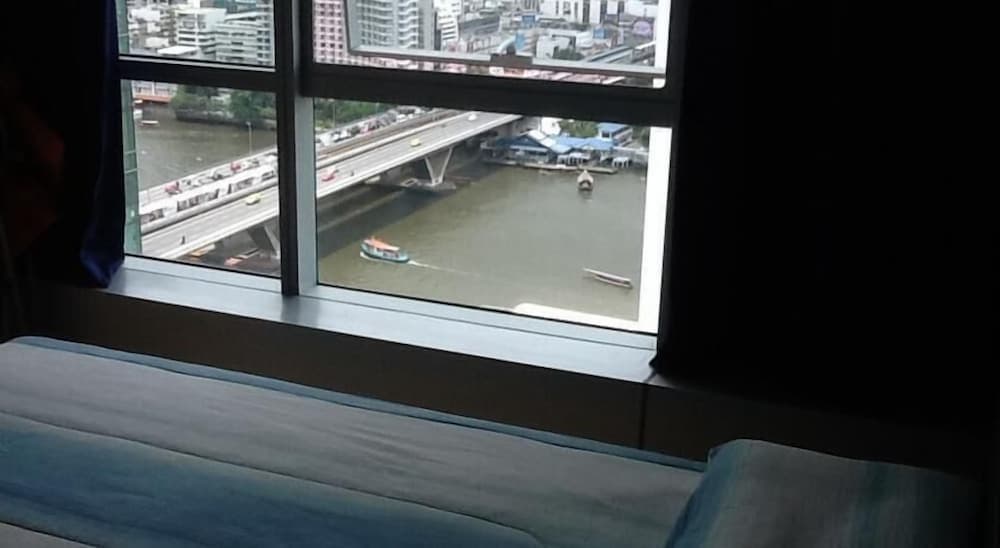 Baan Sathorn Riverfront, Bangkok, photo 2