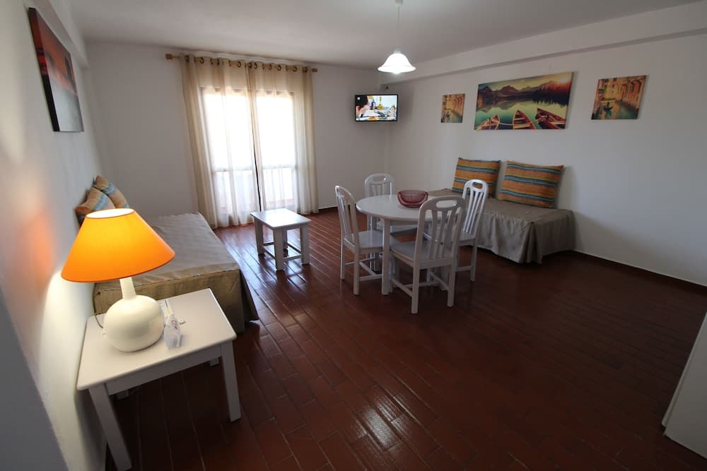 Hotel room at Muthu Balaia Sol